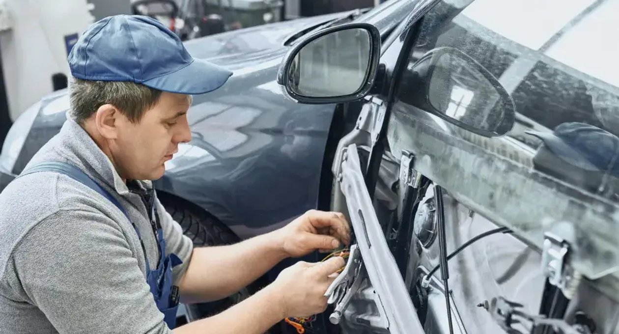 Mobile auto glass replacement in Southeast Louisiana