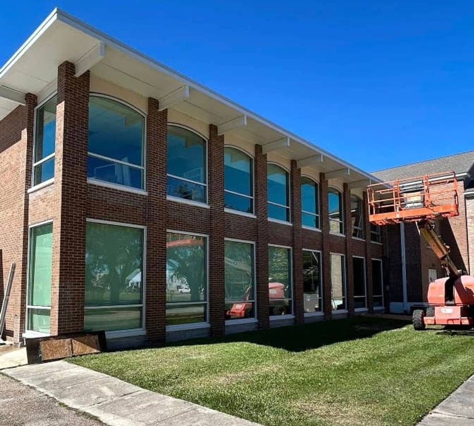 Custom glass installation in LaPlace, LA